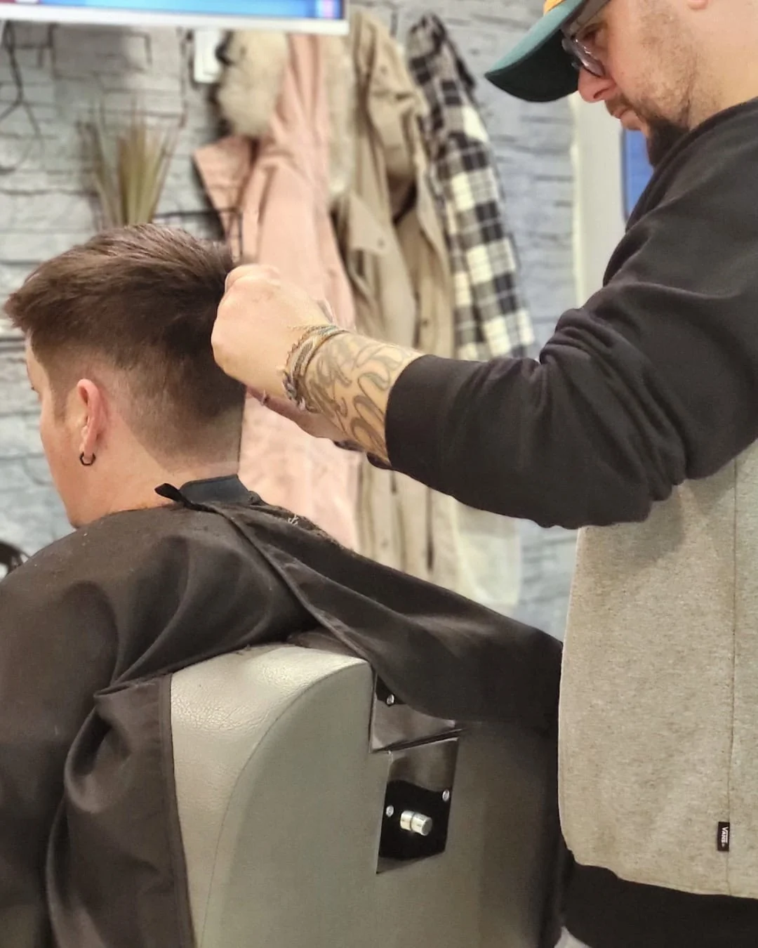 Fauteuil barber, En tête à tête