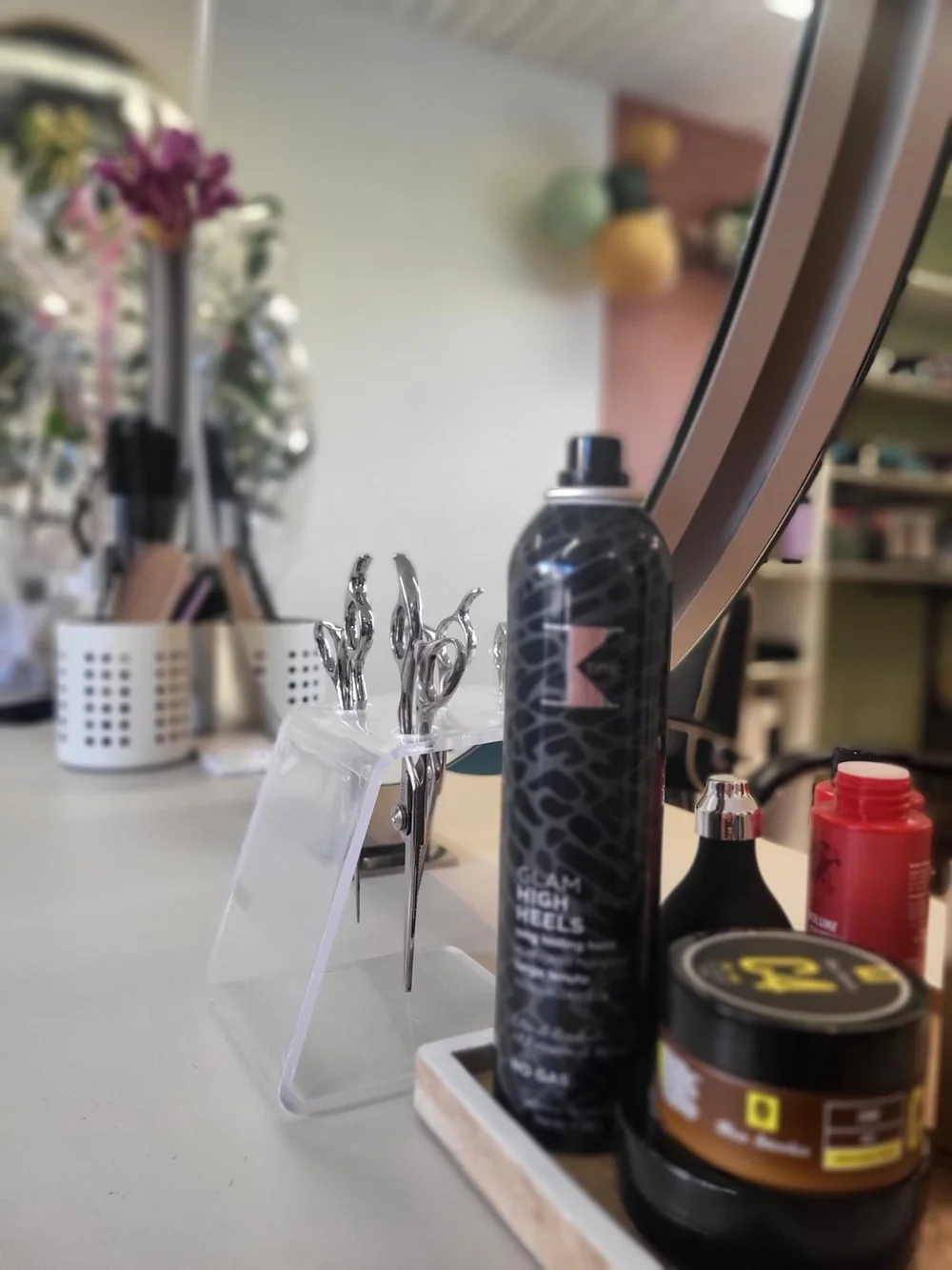 Poste de coiffage équipé, salon En tête à tête