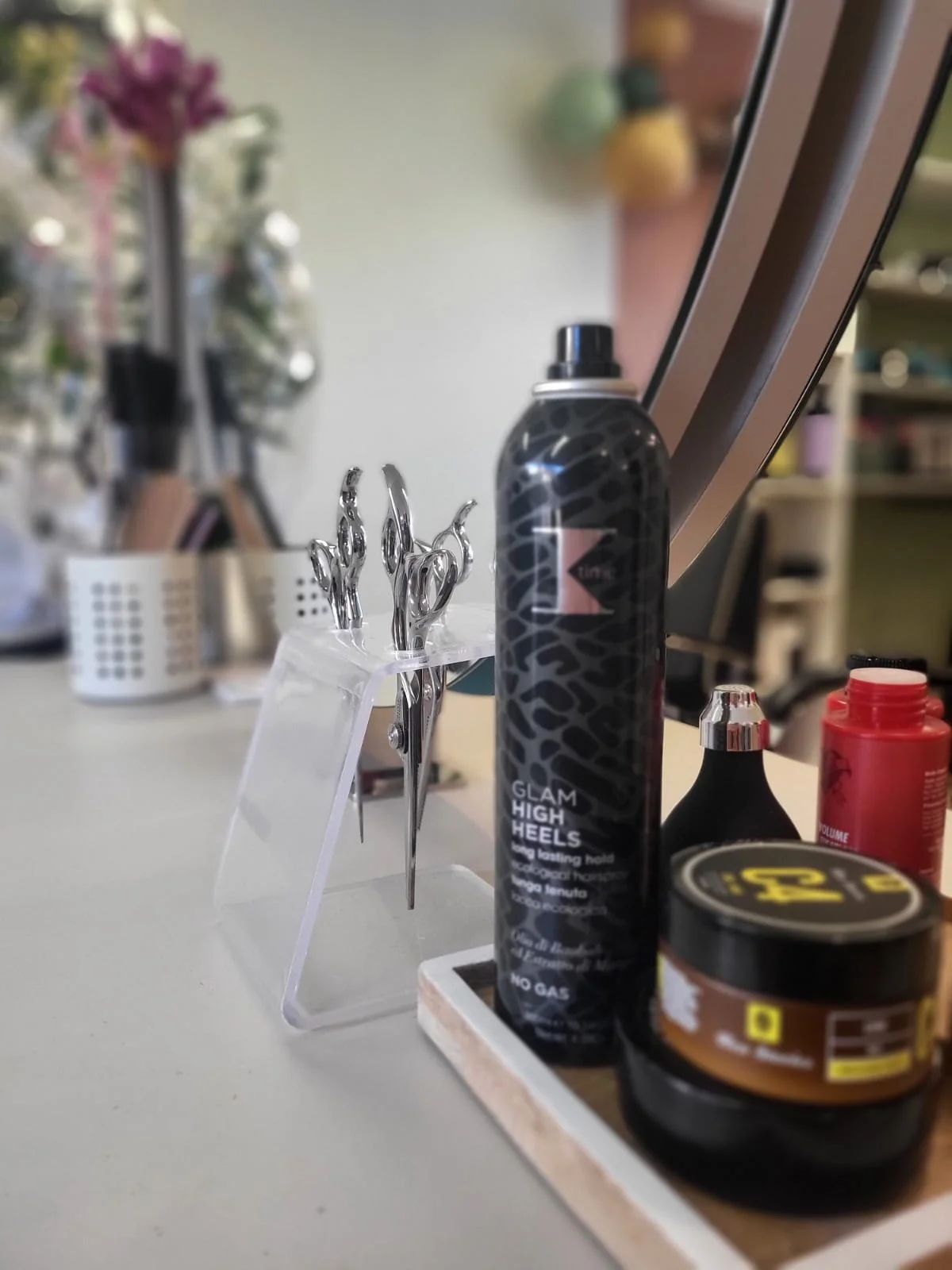 Outils de coiffure professionnels, ciseaux et sèche-cheveux